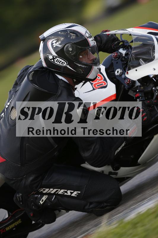 /Archiv-2024/29 12.06.2024 MOTO.CH Track Day ADR/Gruppe rot/106